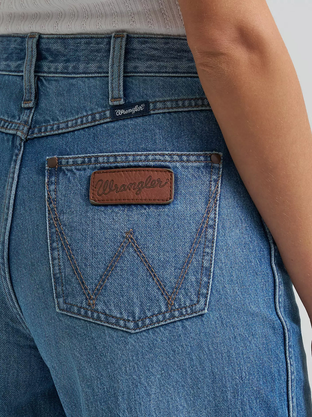 Wrangler Bailey High Rise Wide Leg Cuffed Jean
