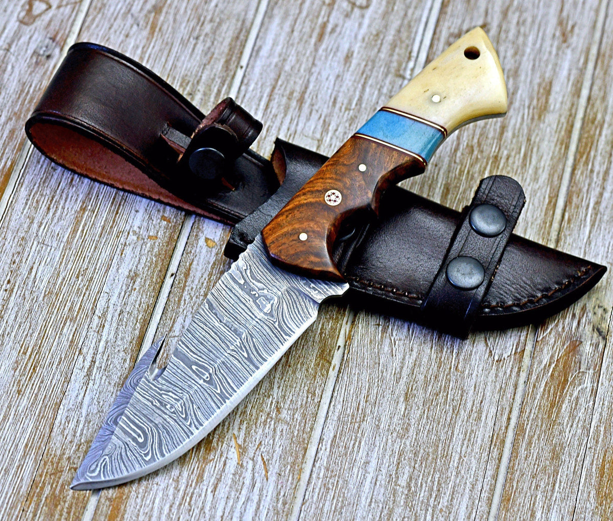 Premium Damascus Guthook Skinning Knife – Rosewood & Bone Handle – 10” Hunting Essential