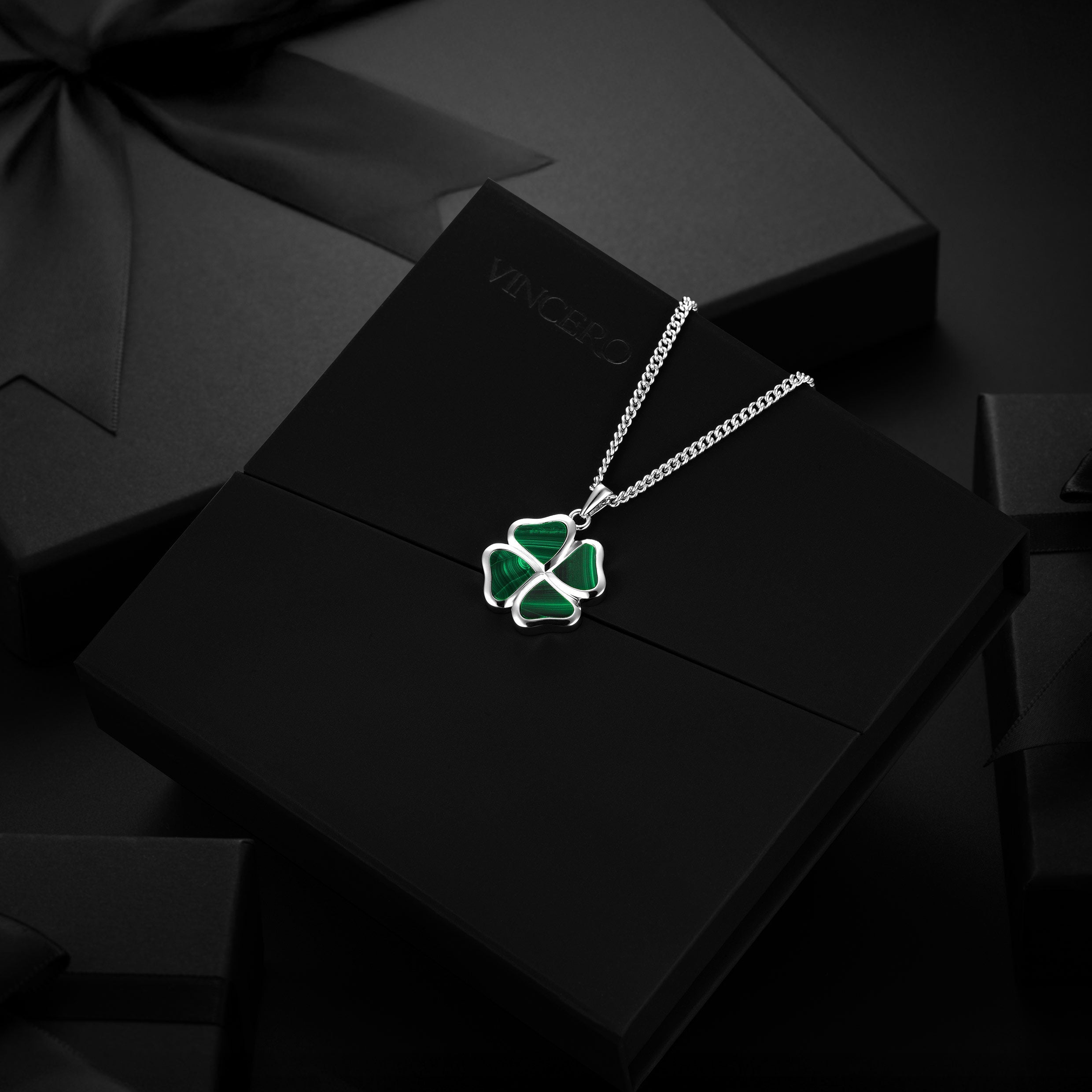 Clover Pendant - Malachite