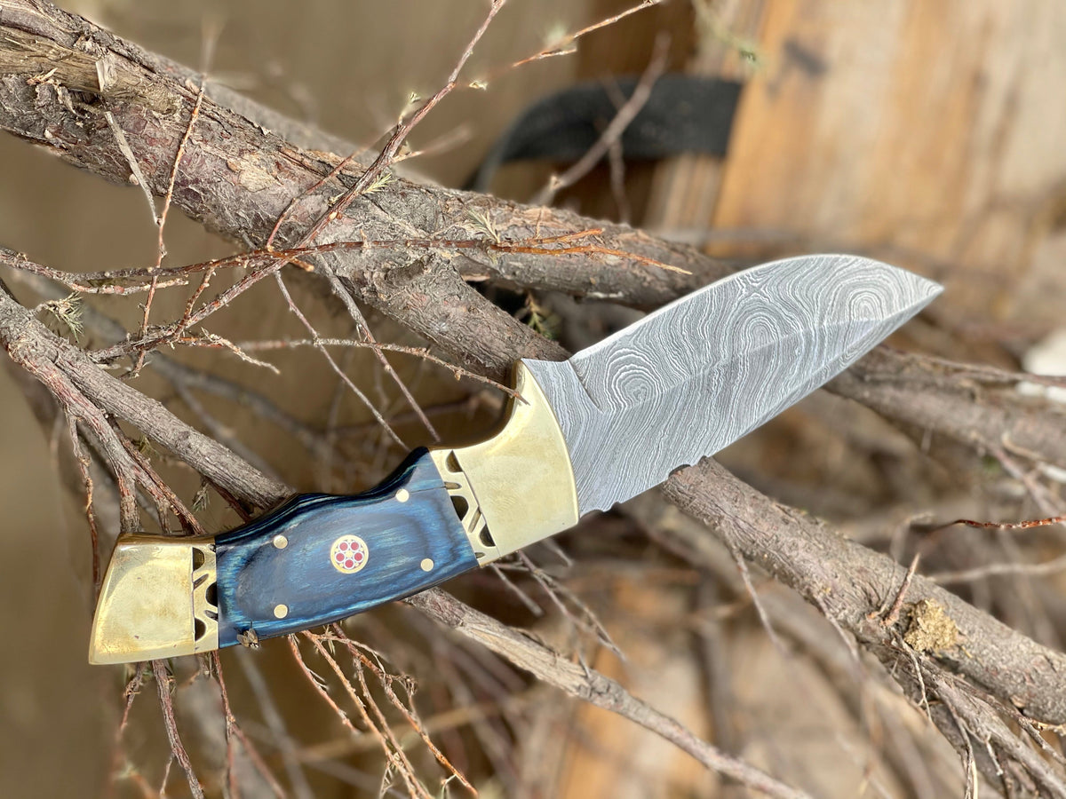 Hunting Knives – 9" Forged Damascus Steel Blade with Pakka Wood Handle, Brass Bolster & Leather Sheath