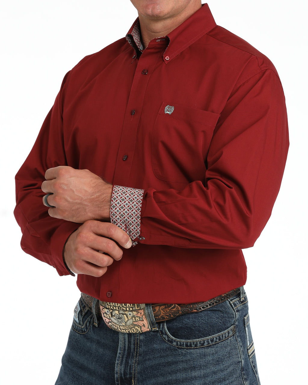 Men's Solid Classic Fit Long Sleeve Button Down Shirt