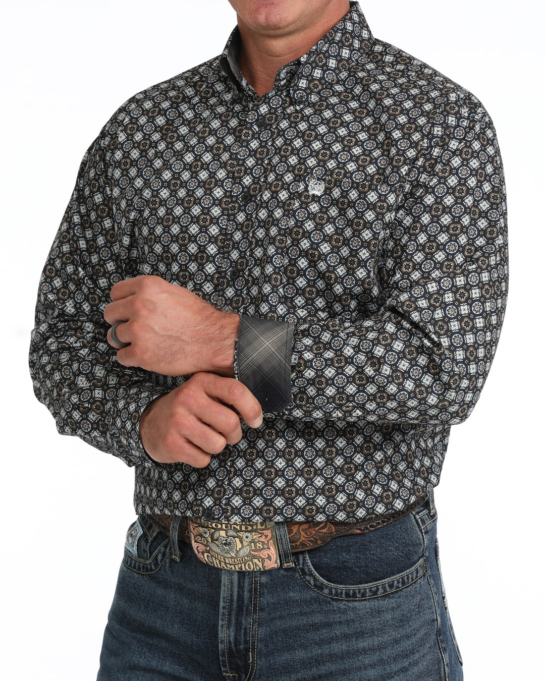 Cinch Men's Long Sleeve Button-Down Shirt.