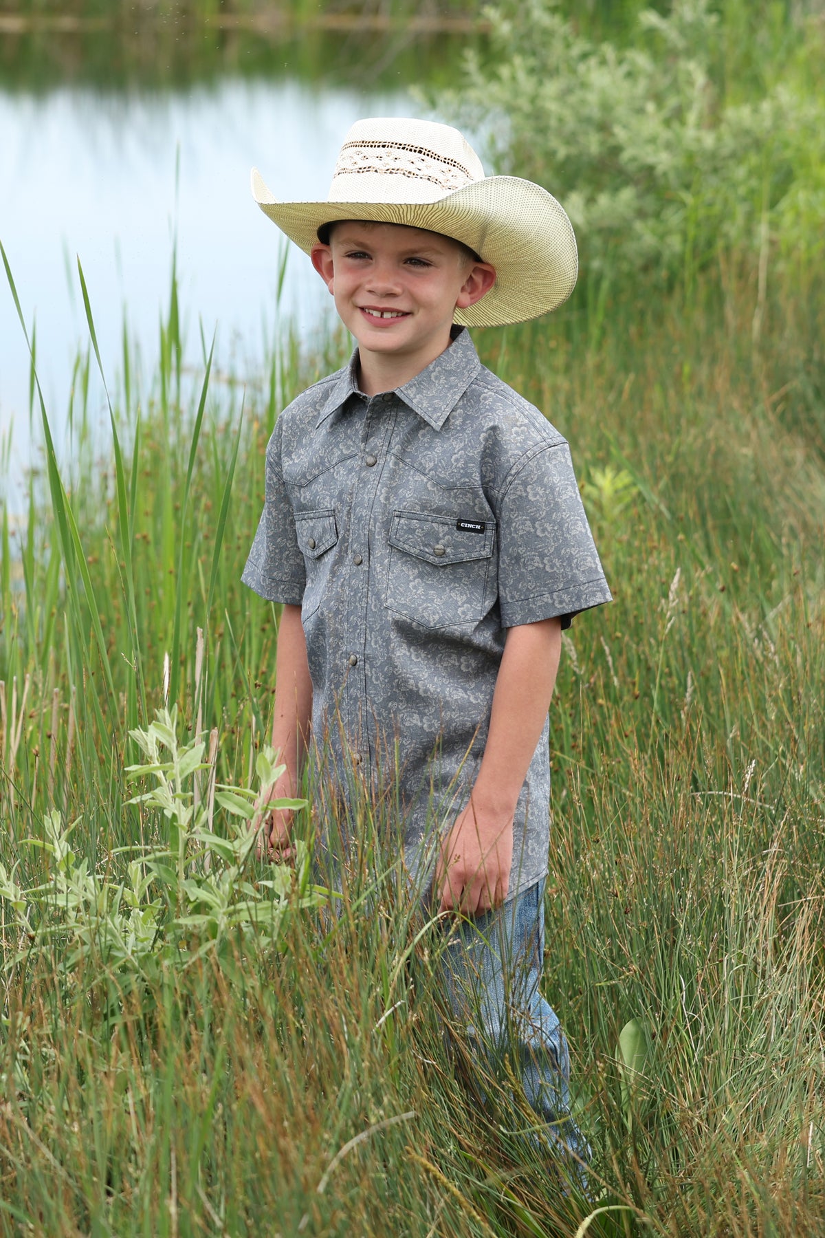 BOYS CINCH GREEN FLOWERS