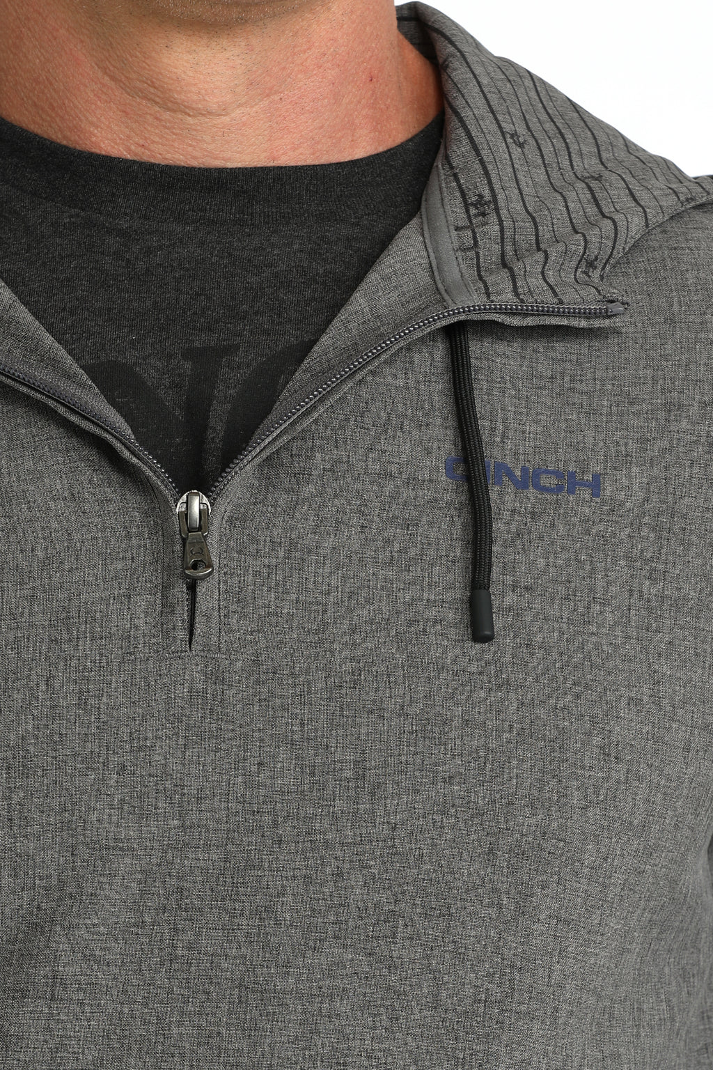 CINCH HOODED 1/4 ZIP