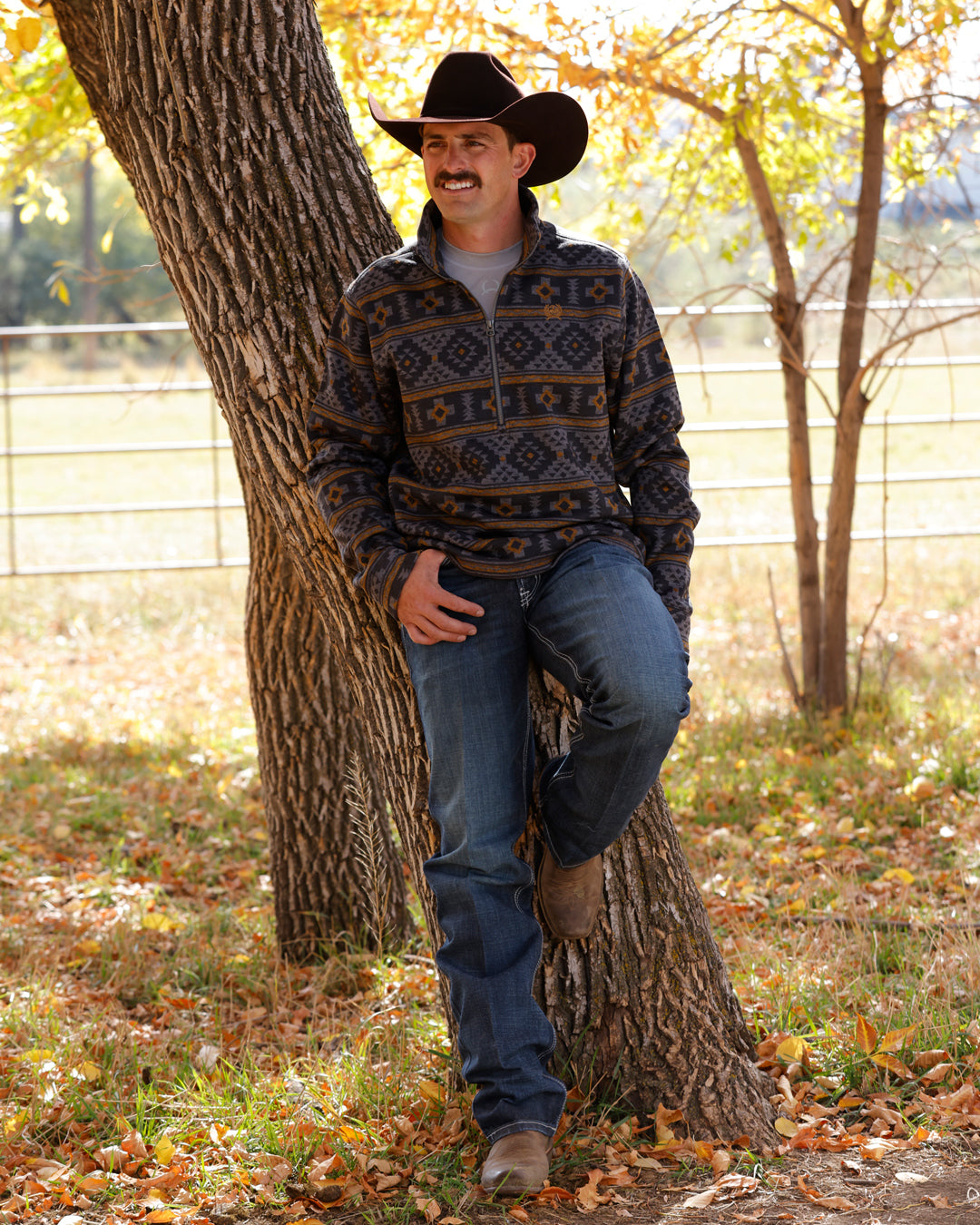 CINCH - Men's 1/2 Zip Geo Print Pullover