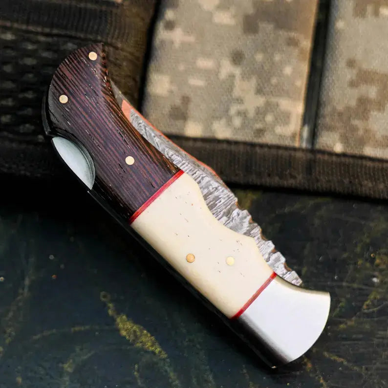 Damascus Folding Hunting Knife with Wenge & Camel Bone Handle